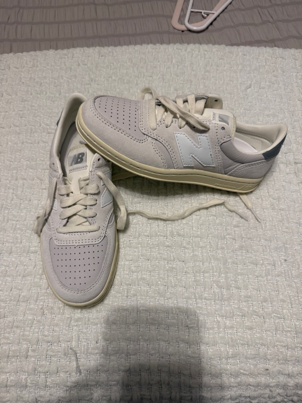 New Balance Men's Cream and White Low-Top Sneakers